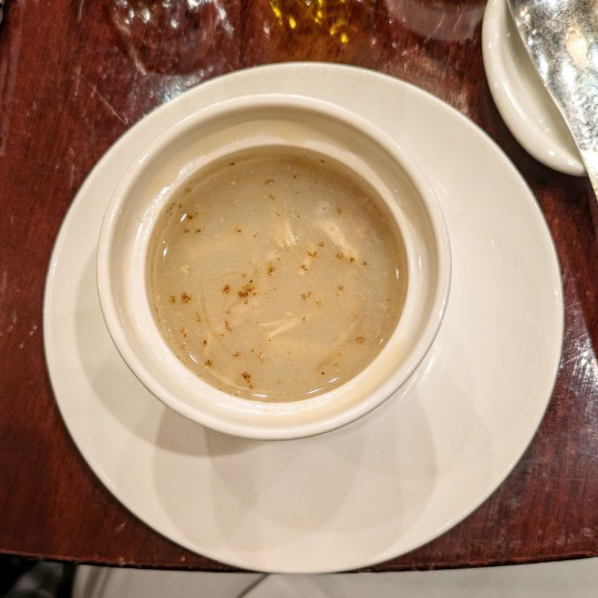 中華には珍しいクラムチャウダー