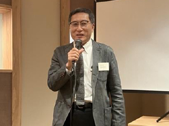 乾杯の挨拶（成田さん）